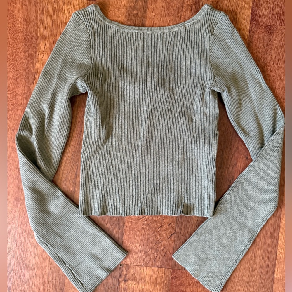 Girls H&M Scoop Back, Flare Sleeve Top
